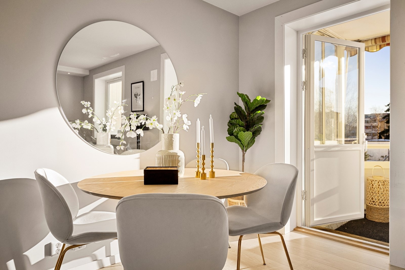 Leiligheten fremstår moderne og gjennomført, og ble i stor grad pusset opp i 2018/19. Galleribilde