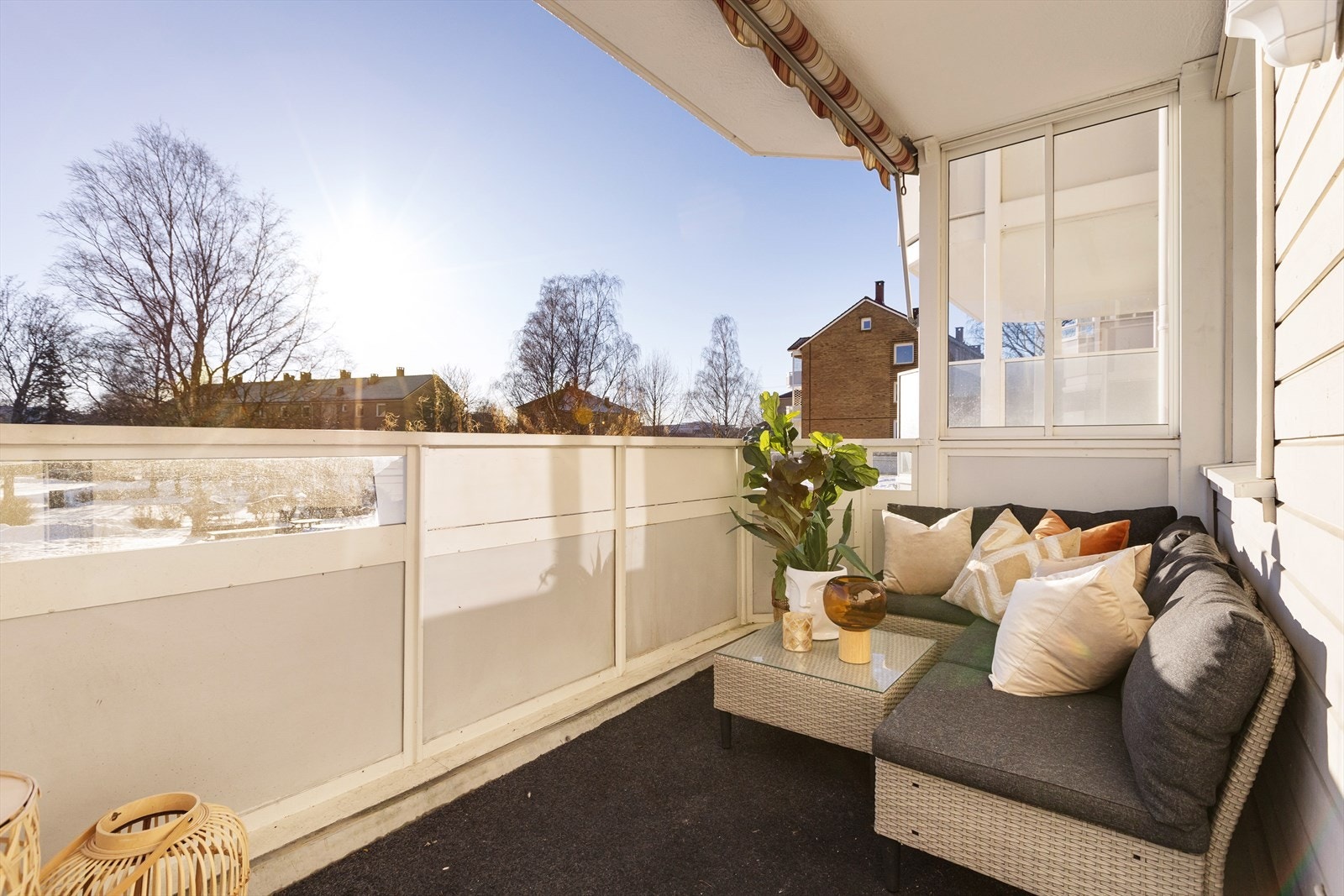 En gjennomført, moderne og stilsikker 3-roms i et barnevennlig boligområde på Teisen. Galleribilde