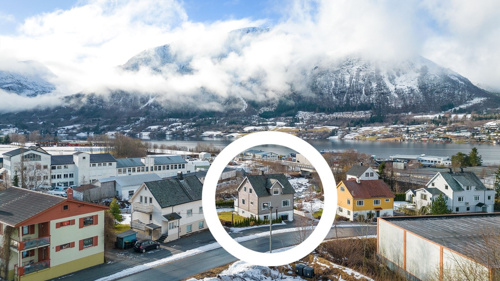 002_.jpg Galleribilde