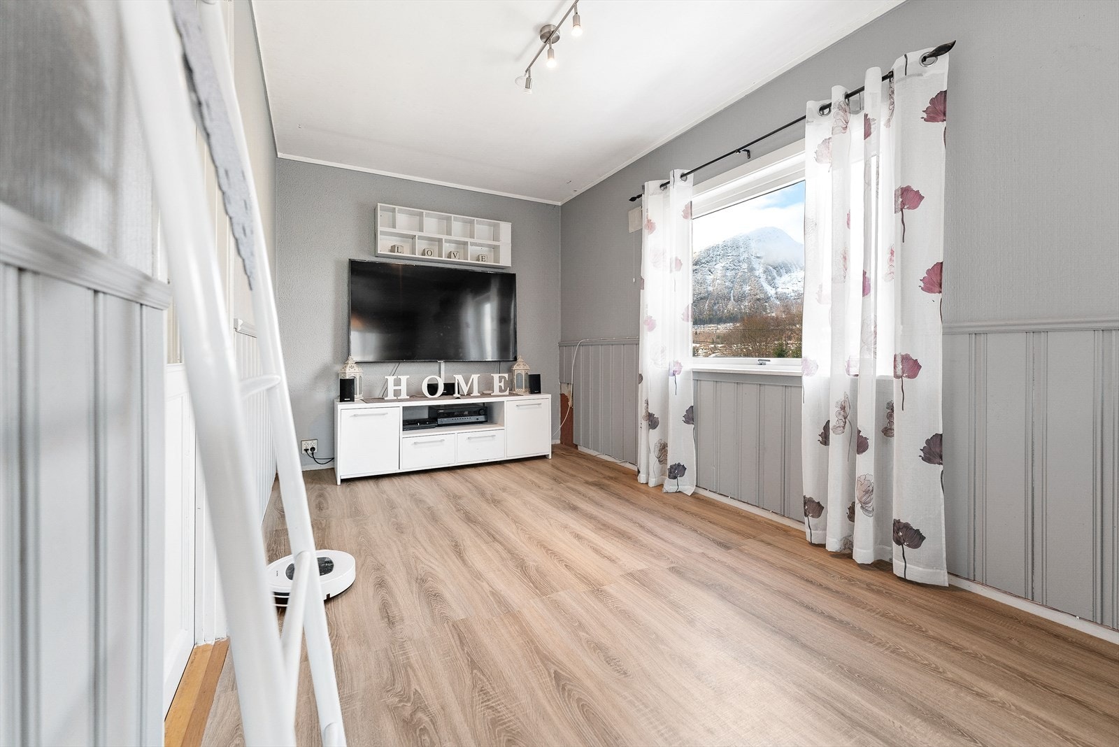 023_Stue..jpg Galleribilde