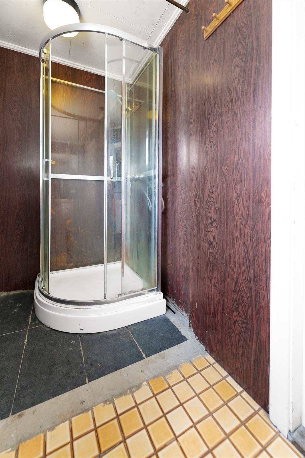 017_Bad..jpg Galleribilde