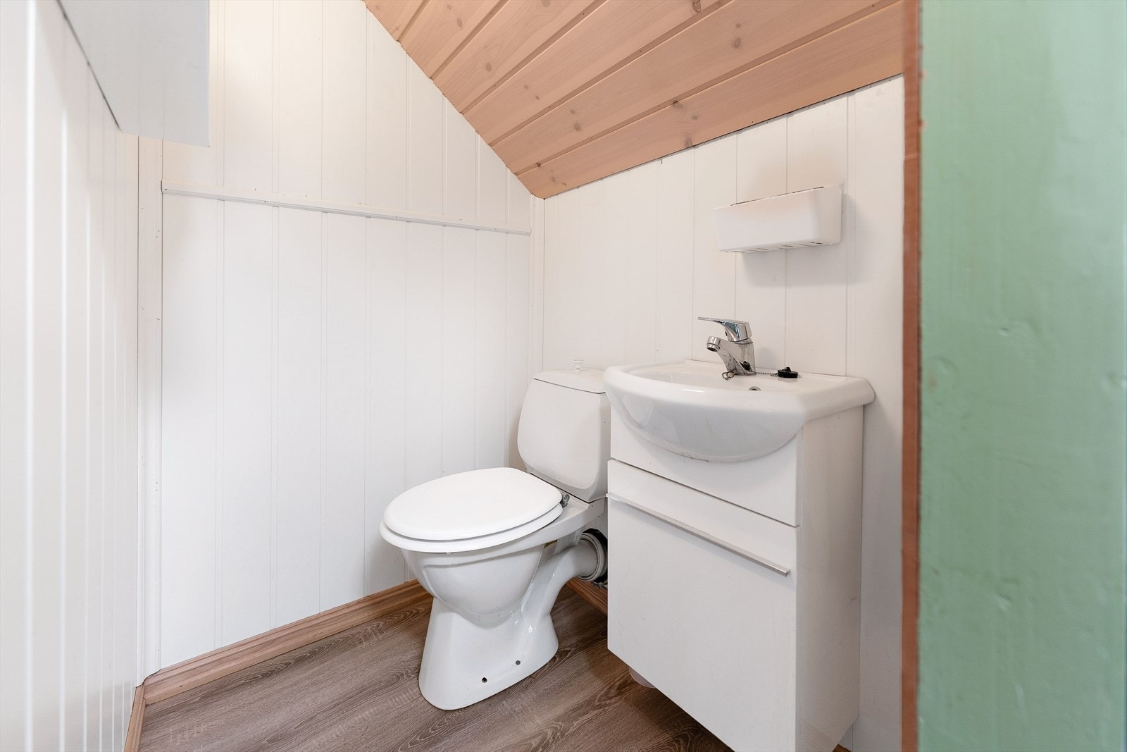 046_Toalettrom..jpg Galleribilde