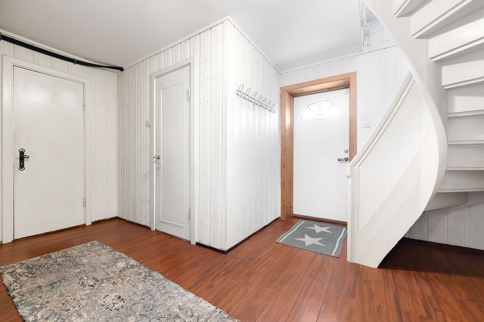 011_Inngangsparti..jpg Galleribilde