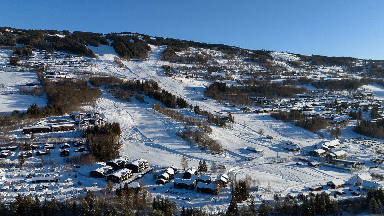 Fra Hafjelltunet er det gangavstand til gondolen, skiheis 1 og barnebakken. Galleribilde