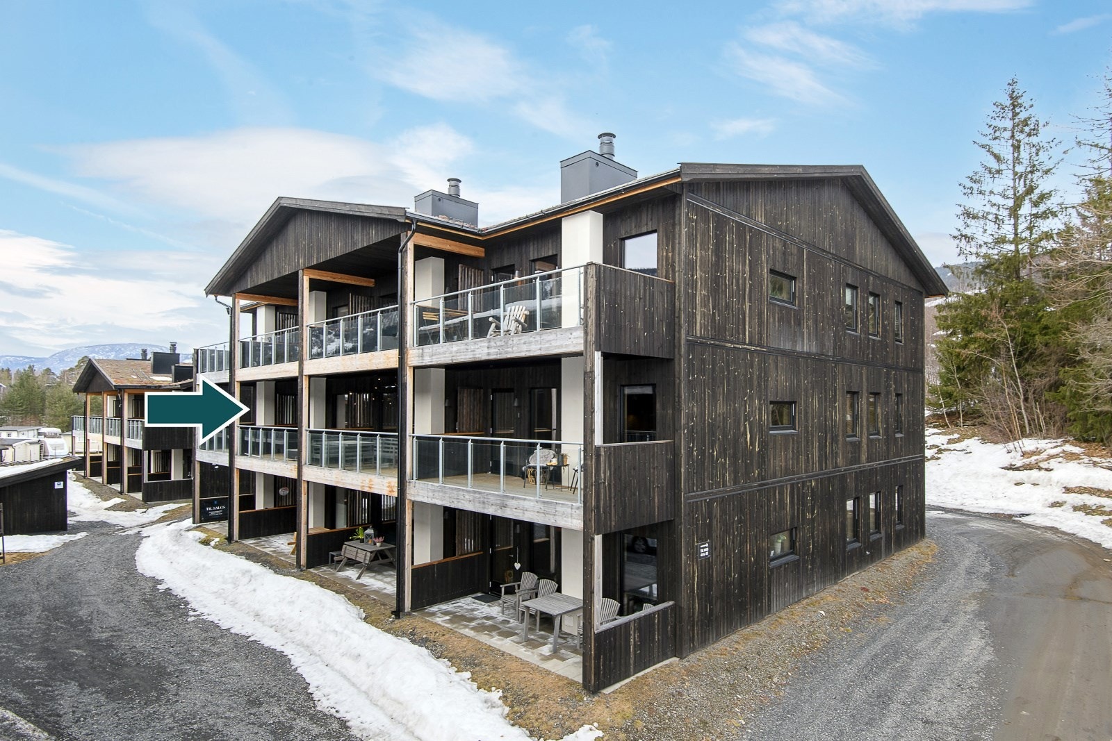 Leiligheten ligger i byggets 2. etasje. Galleribilde