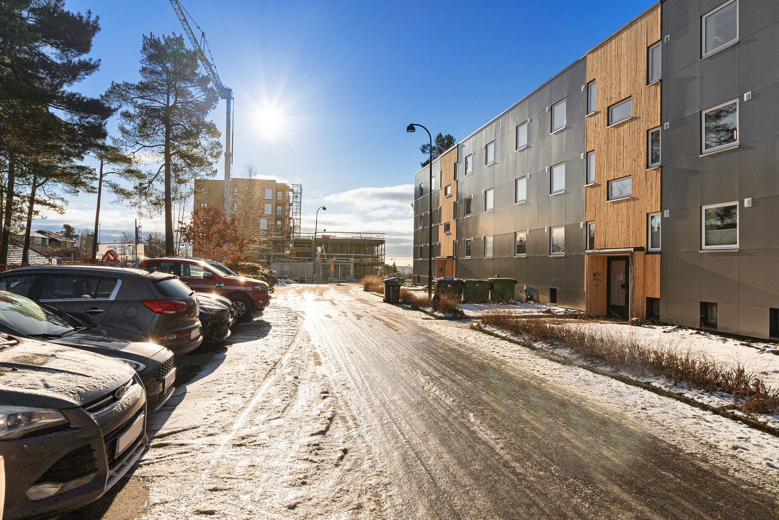 - Tinnheia er et meget populært og attraktivt område med bynær beliggenhet | Det skjer mye positivt i området for tiden med nybygging, nye Grim Torg m.m. - Galleribilde