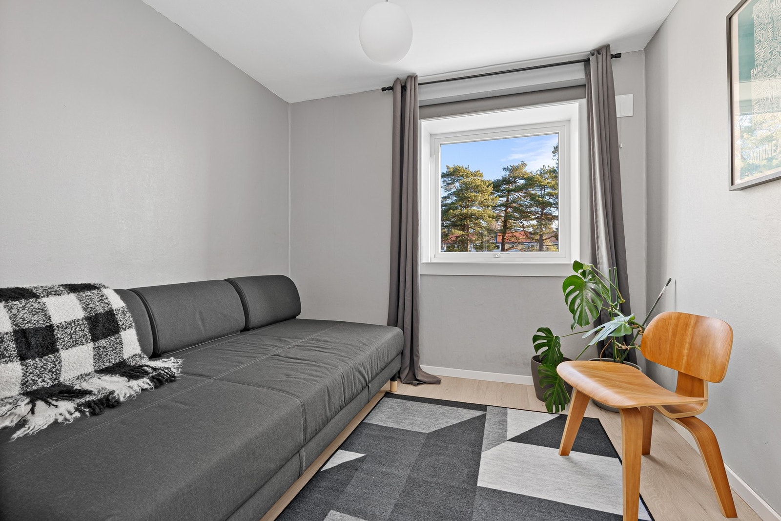 - Soverom 3 | Nyere gulv og malte overflater - Galleribilde