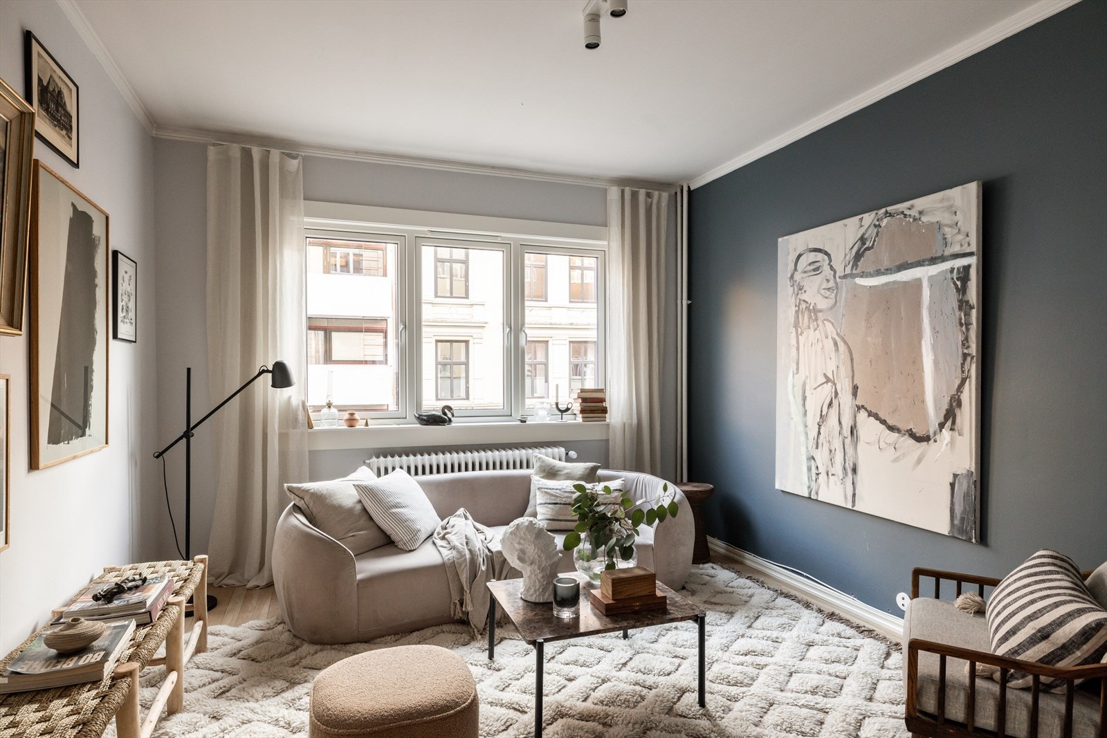 Leiligheten har en gjennomgående og funksjonell planløsning som gjør den enkel å møblere. Galleribilde