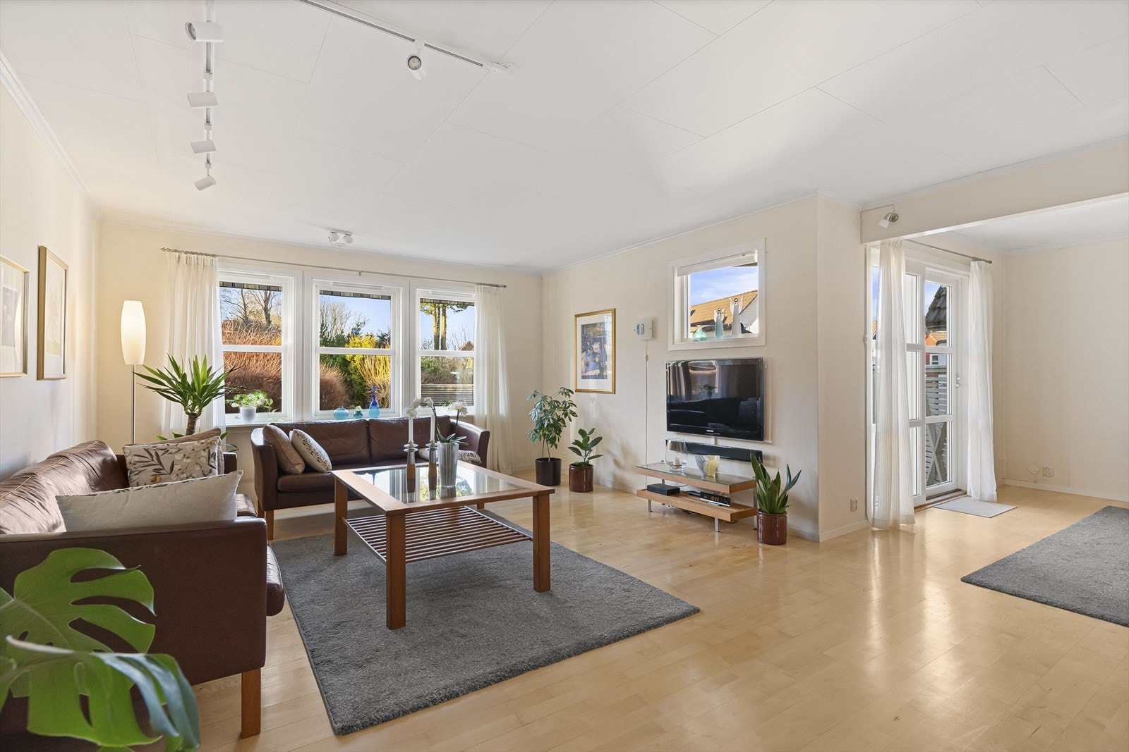 Lys og trivelig vinkelstue. Galleribilde