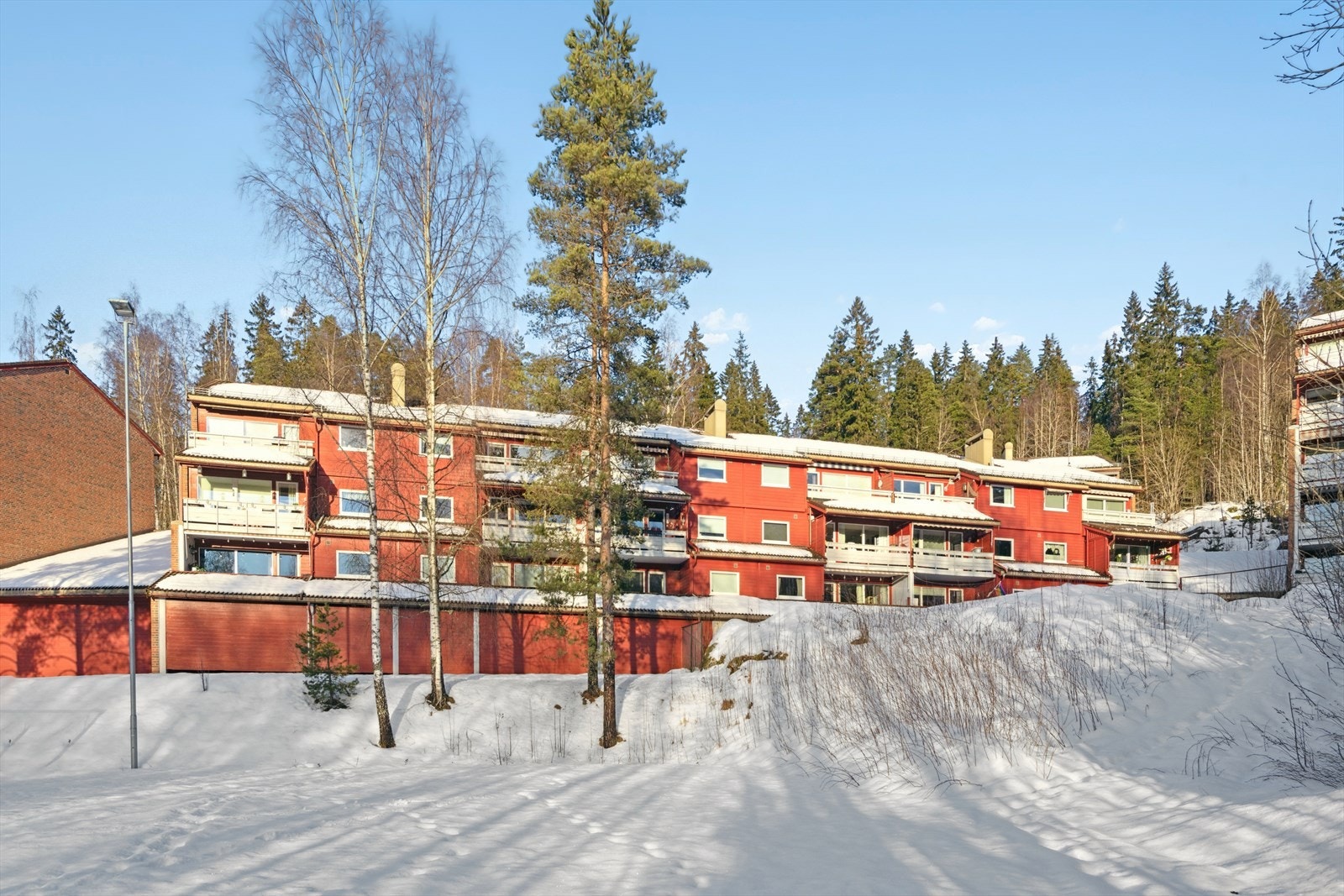 Ospelia Borettslag består av 135 boliger. Galleribilde