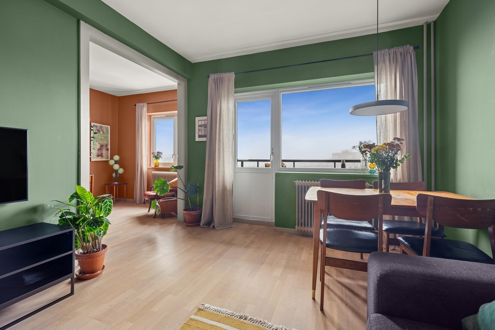 Velkommen til Schouterrassen 8! Presentert av Didrik Temte v/DNB Eiendom Galleribilde