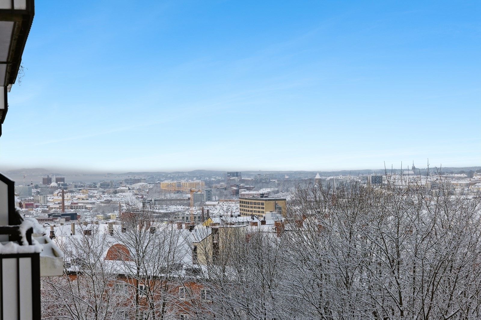 Fra leiligehten ser du hele veien ned til Oslofjorden Galleribilde