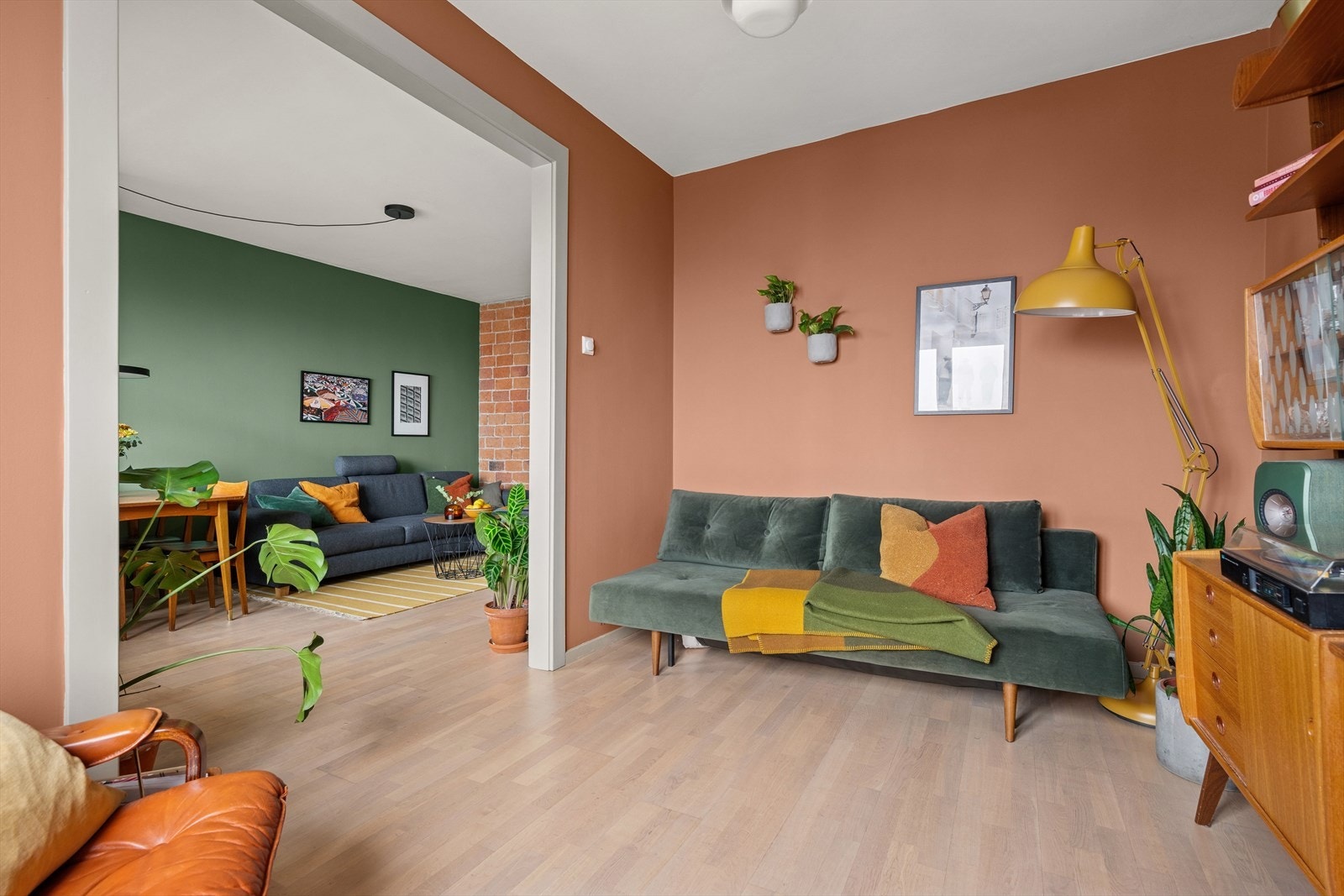 Dette rommet er i dag innredet som stue II, men kan enkelt gjøres om til et fullverdig soverom Galleribilde