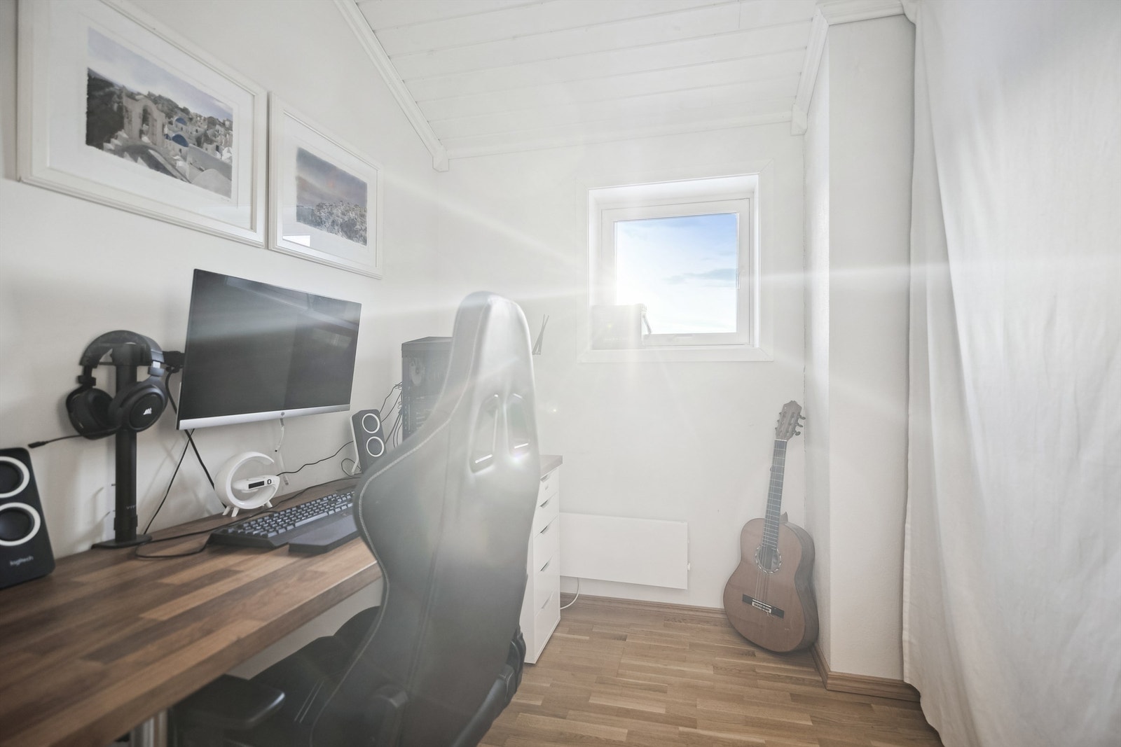 Garderobe/kontor Galleribilde