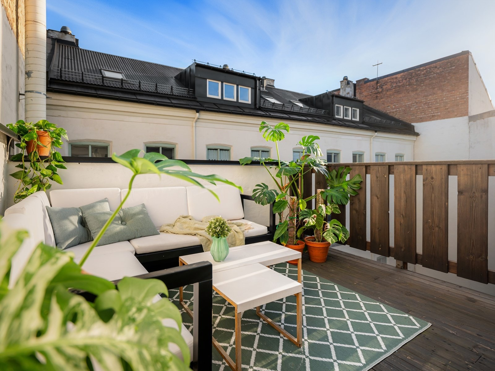 Unik privat takterrasse på hele 19 kvm med gode solforhold! Galleribilde