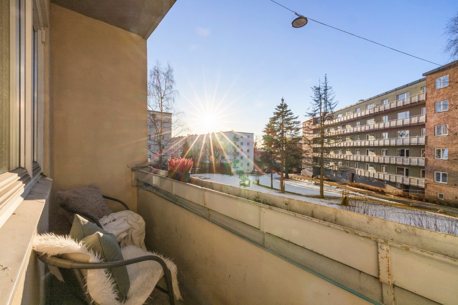 Leiligheten byr på en solrik, vestvendt balkong. Galleribilde