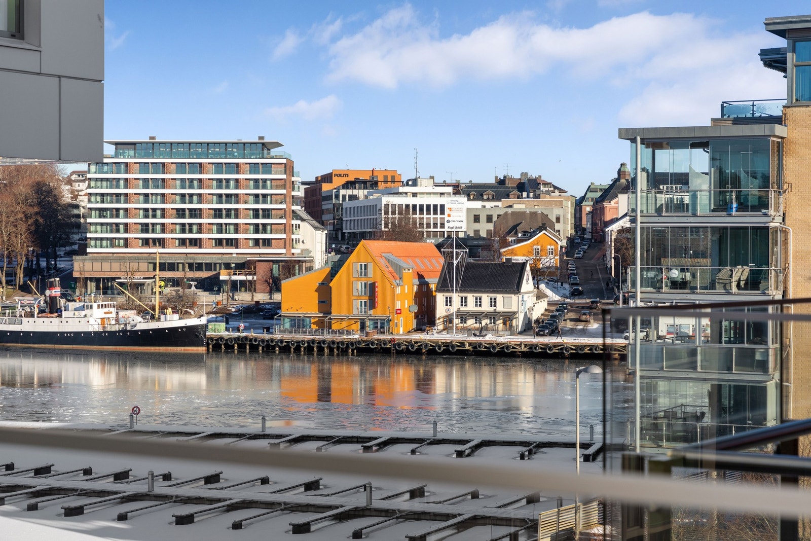 Nyt sjøutsikten! Galleribilde
