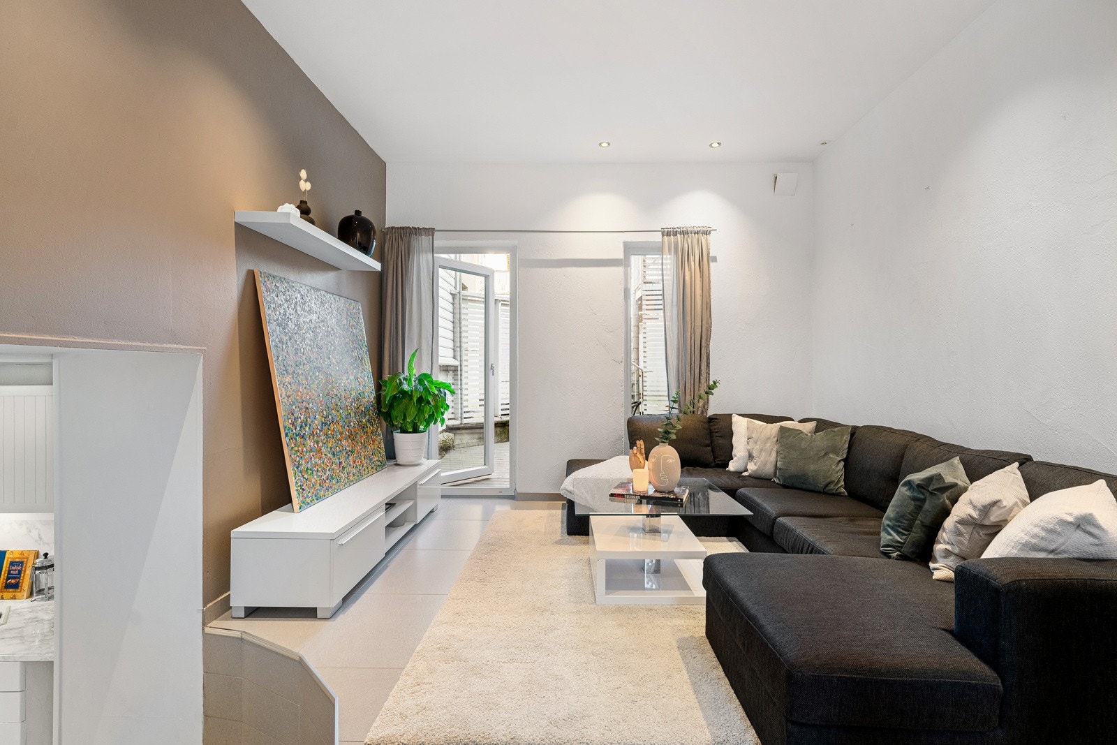 EIE Eiendomsmegling Stavanger v/ Jr. Partner Håkon Hovland presenterer Vikedalsgata 26B! Galleribilde