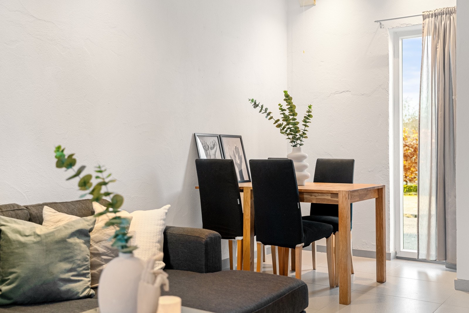 God plass til spisegruppe. Galleribilde