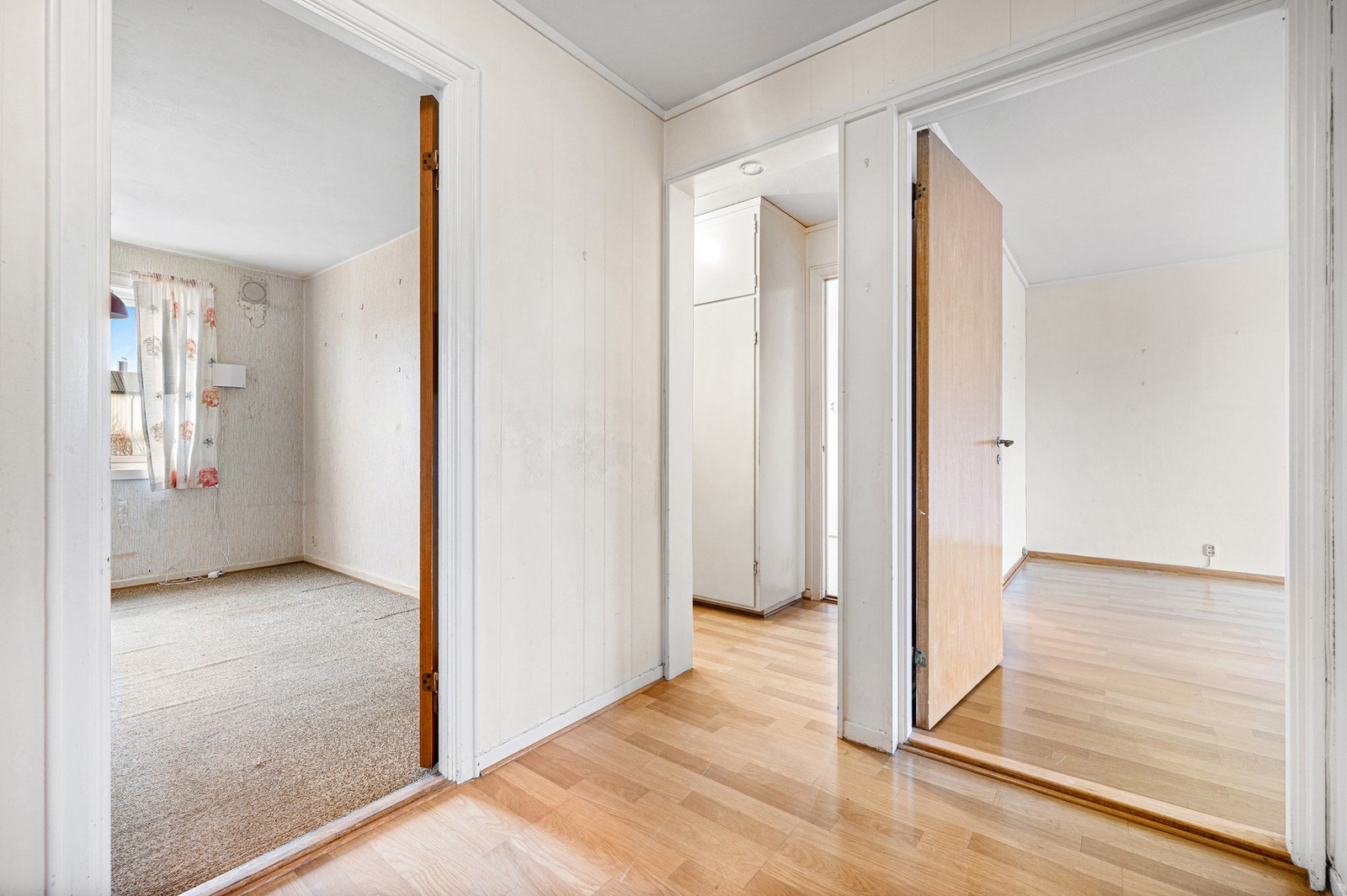 Mulighet for å gjøre endringer på rominndelingen, et alternativ kan være å lage en åpne kjøkken - og stueløsning. Galleribilde