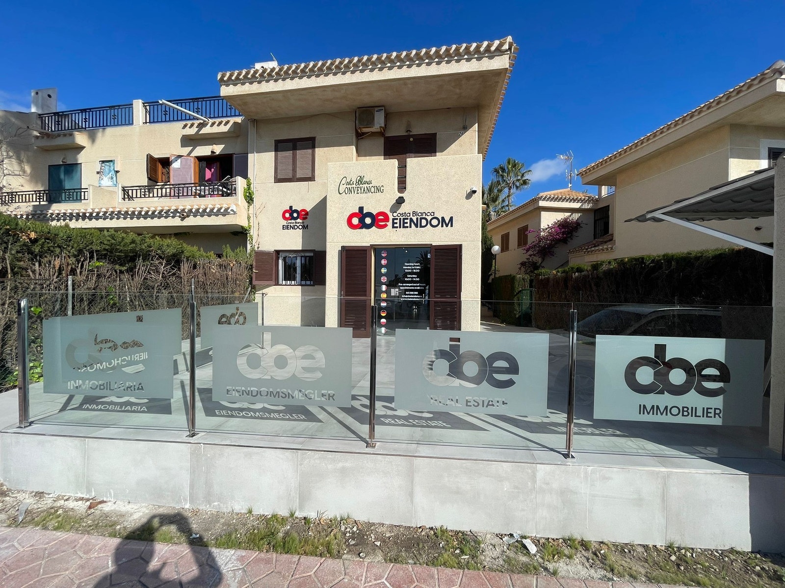 Kontoret i Playa Flamenca Galleribilde