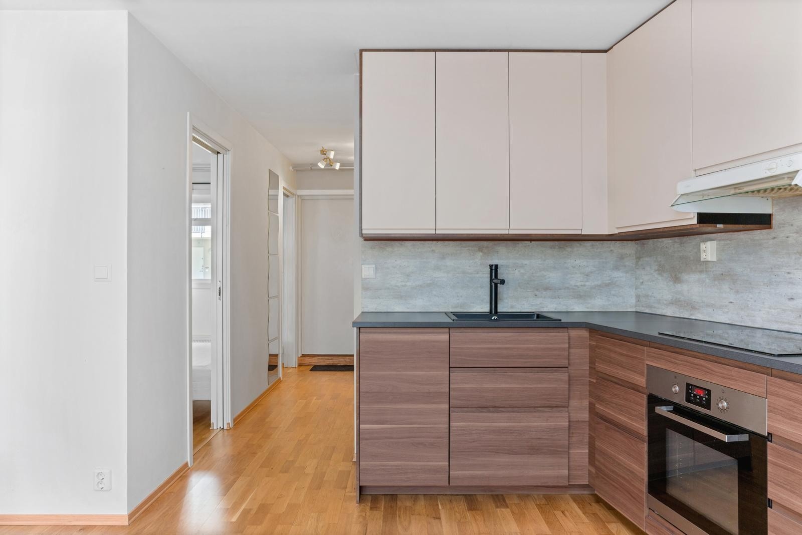 Fint kjøkken med integrerte hvitevarer - Ledig fra 01 mars 2025 - Galleribilde