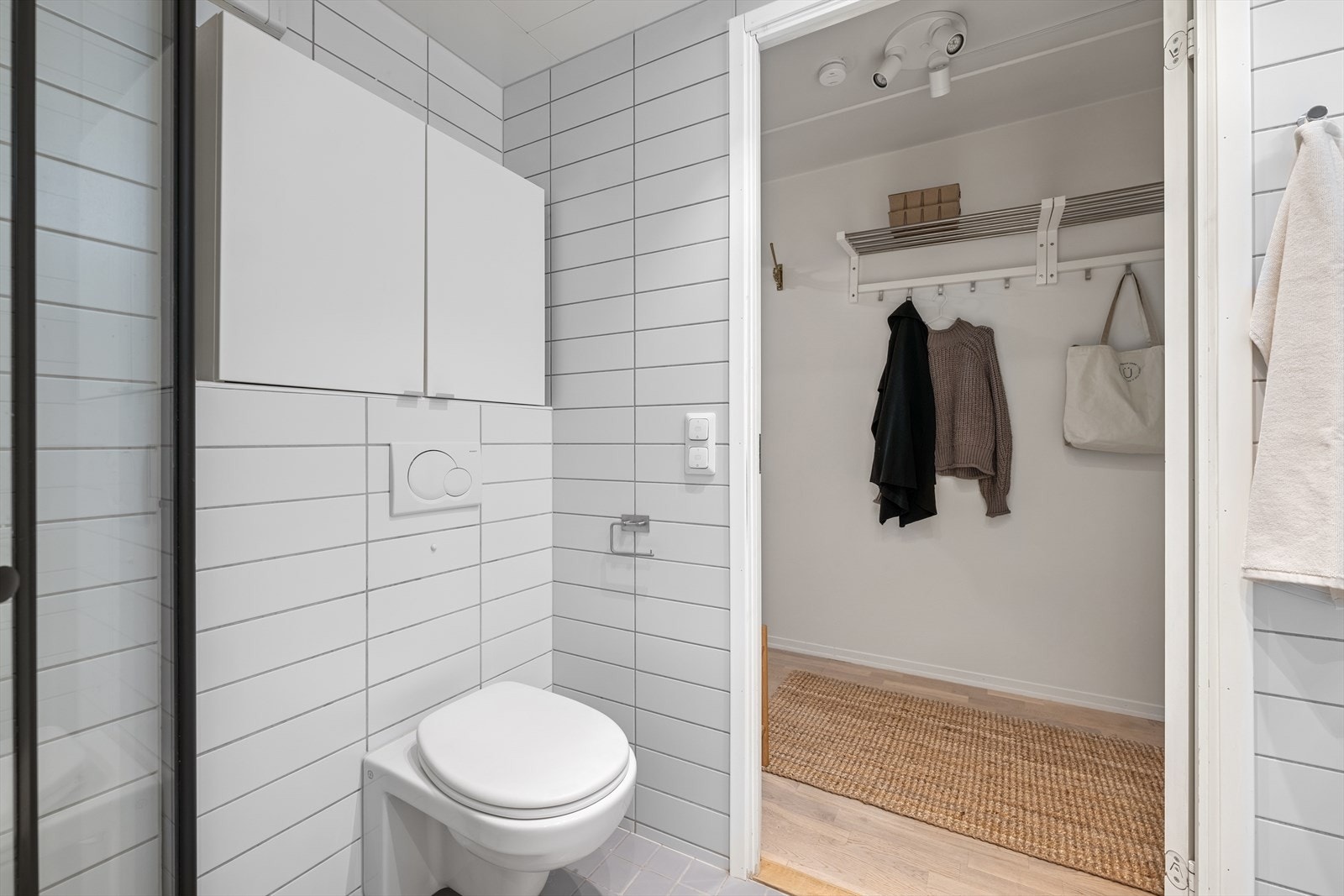 Varmtvann og fyring er inkludert i felleskostnadene. Galleribilde