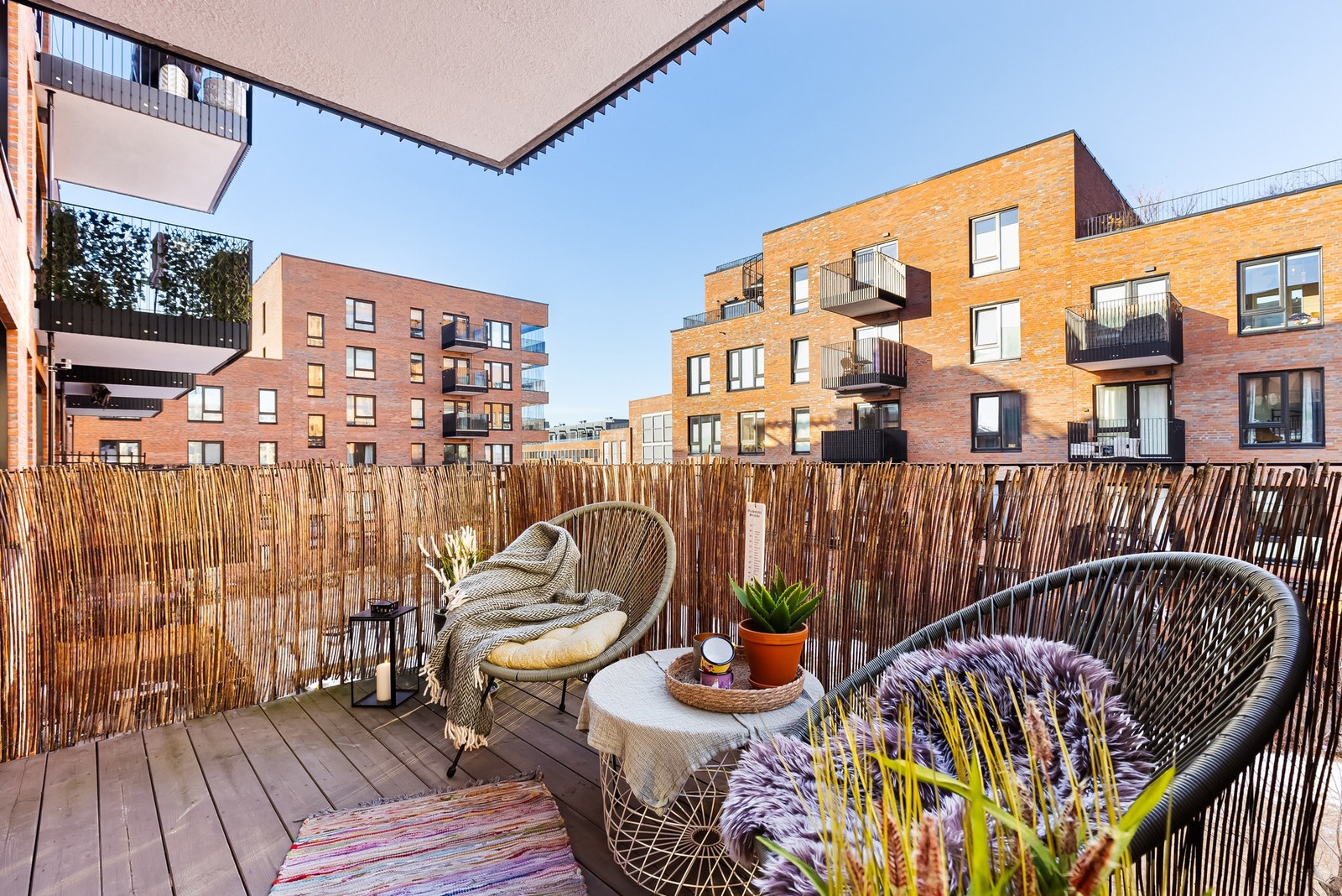 Dette er en flott 4-roms endeleilighet med god planløsning. Galleribilde