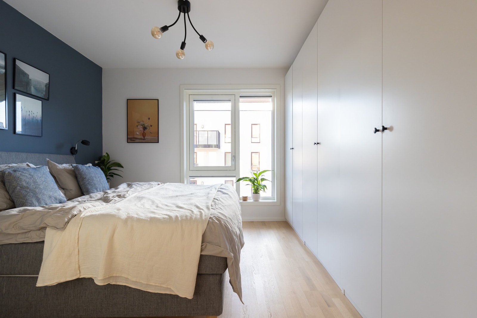 Leiligheten har i alt tre soverom. Galleribilde