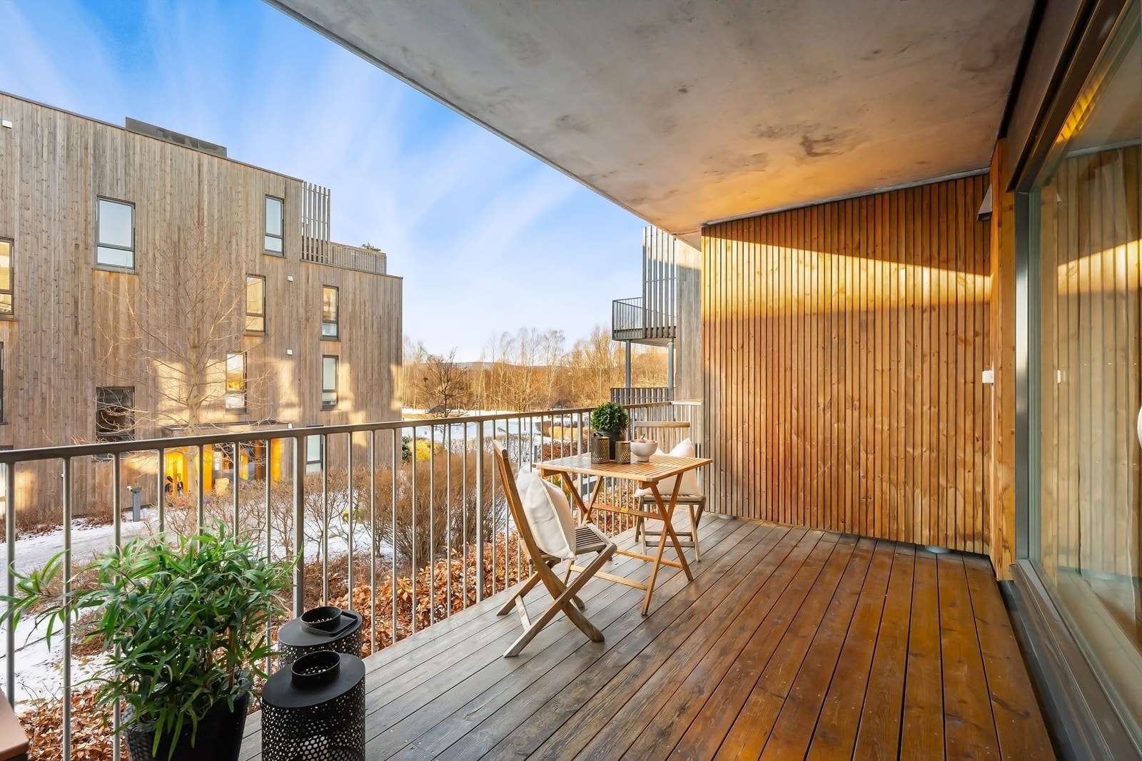 Leiligheten har kort vei til både barnehager, skoler, offentlig kommunikasjon og rikelig med servicetilbud Galleribilde