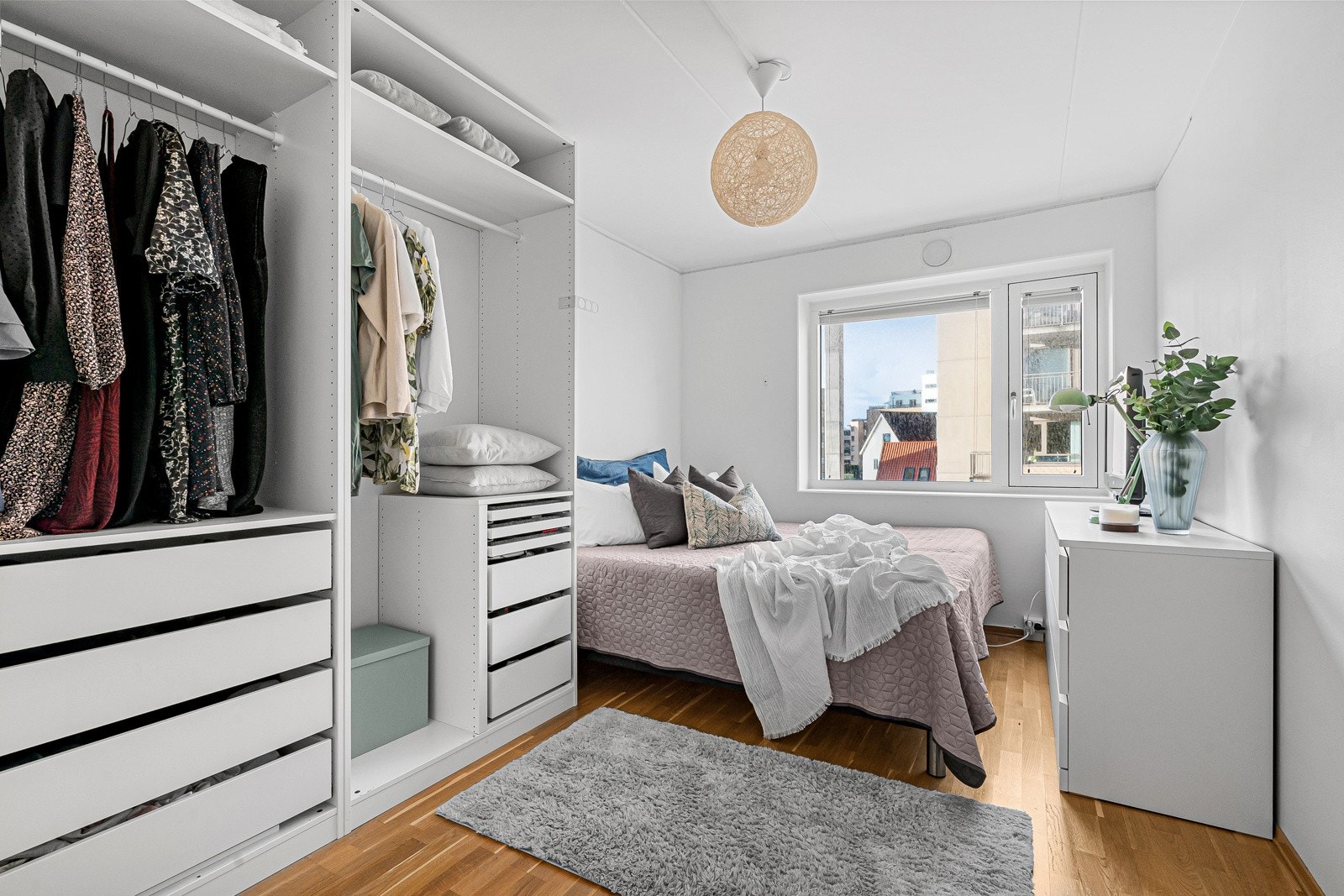 Soverom. Galleribilde