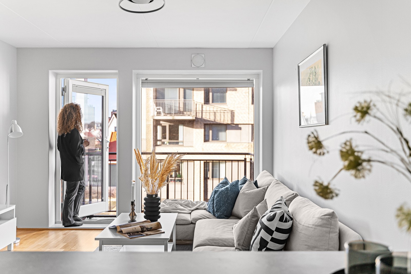 Herman Broen v/ EIE eiendomsmegling presenterer Verven 38! Galleribilde