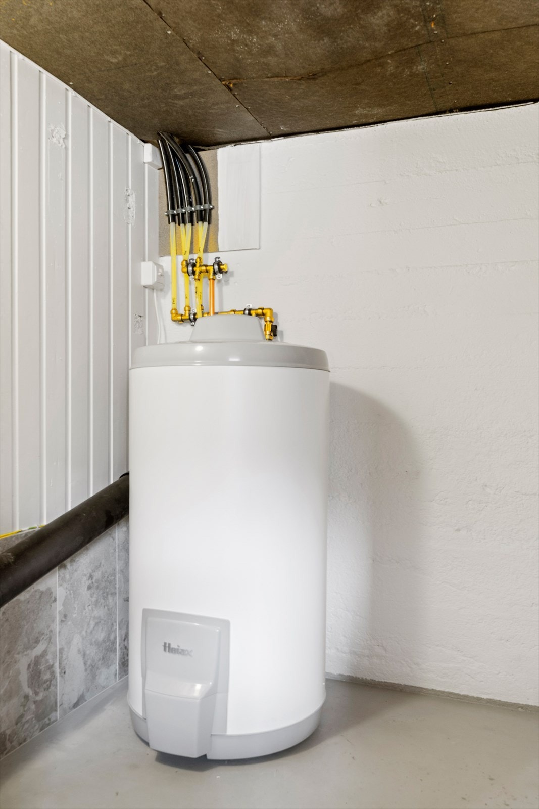 Ny varmtvannsbereder 2023 Galleribilde