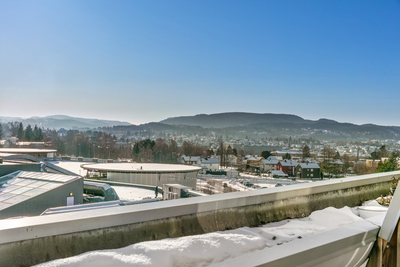 Vidstrakt utsikt over store deler av Groruddalen Galleribilde