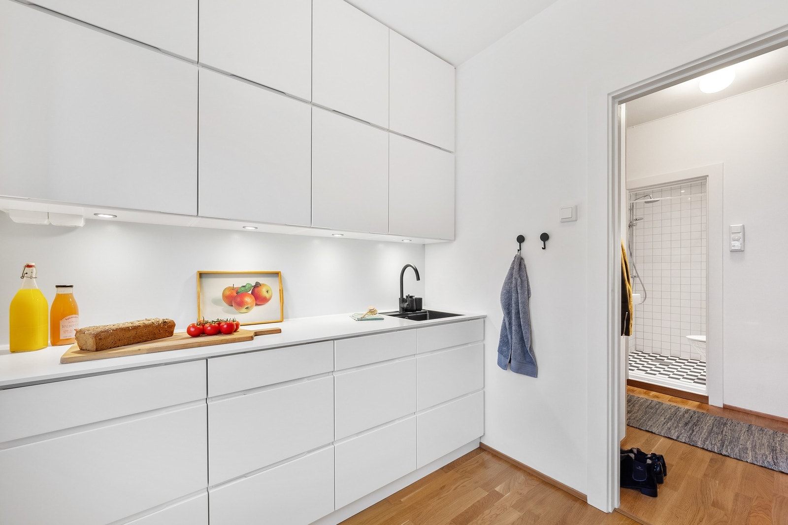 Kjøkkenet er i separat rom. Galleribilde