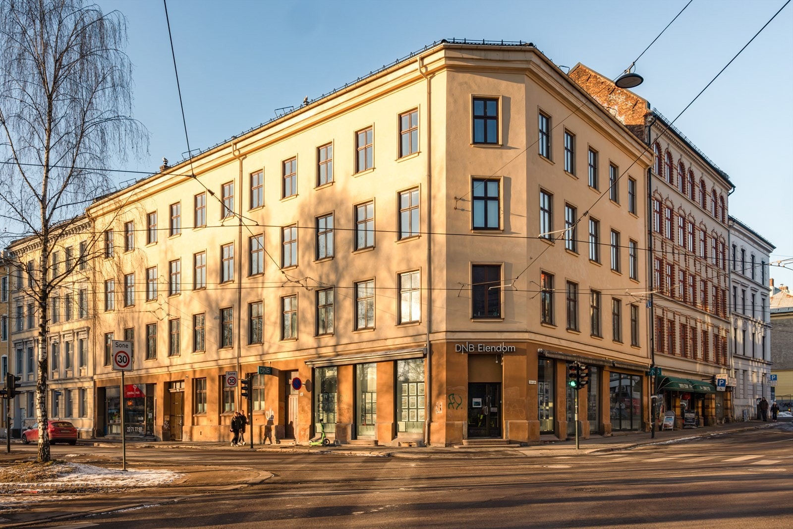 Velkommen til Schleppegrells gate 14 A - En romslig leilighet beliggende på toppen av Løkka! Galleribilde