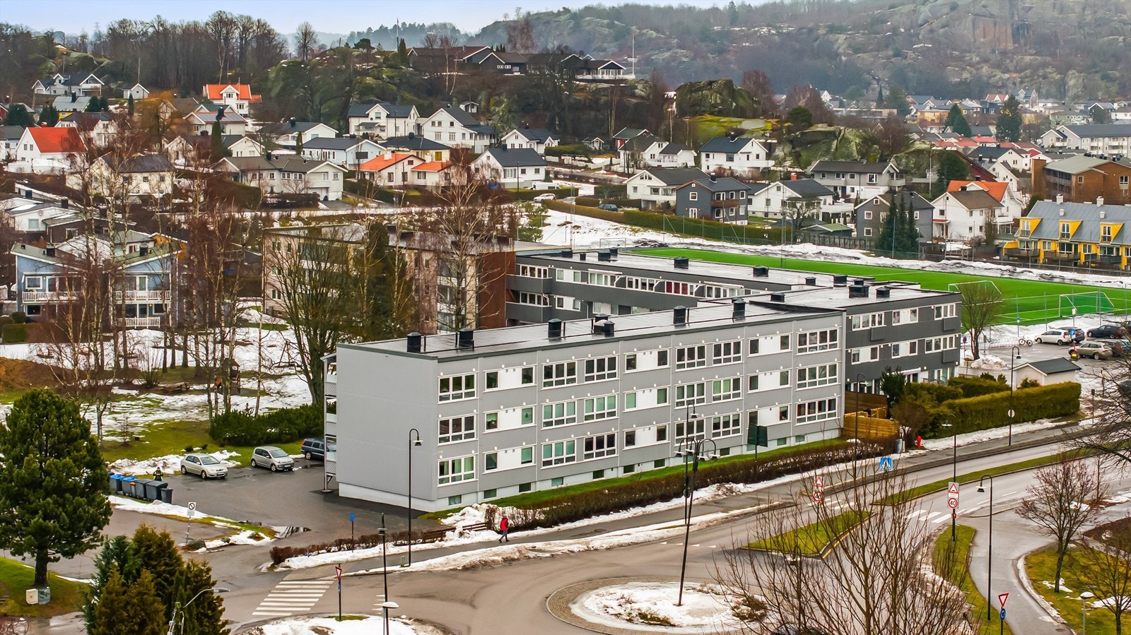 Borettslaget ligger sentralt med kort vei til sentrum, Storskolen og Bugårdsparken Galleribilde