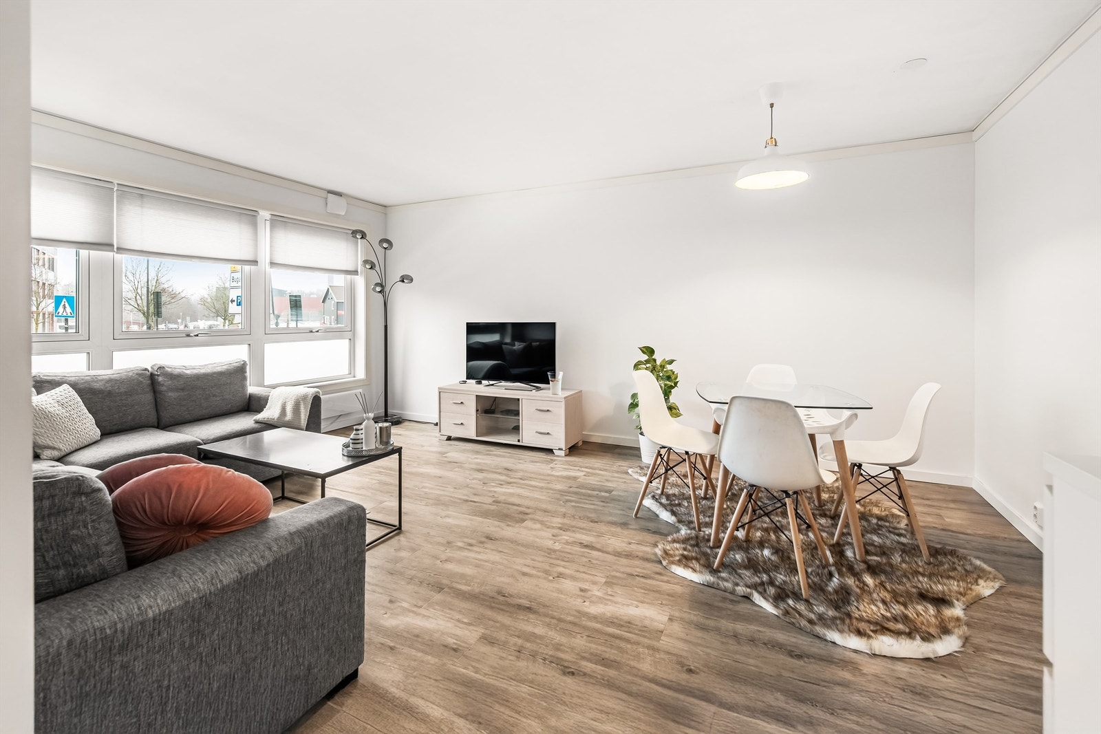 Innbydende leilighet beliggende i høy 1. etasje Galleribilde