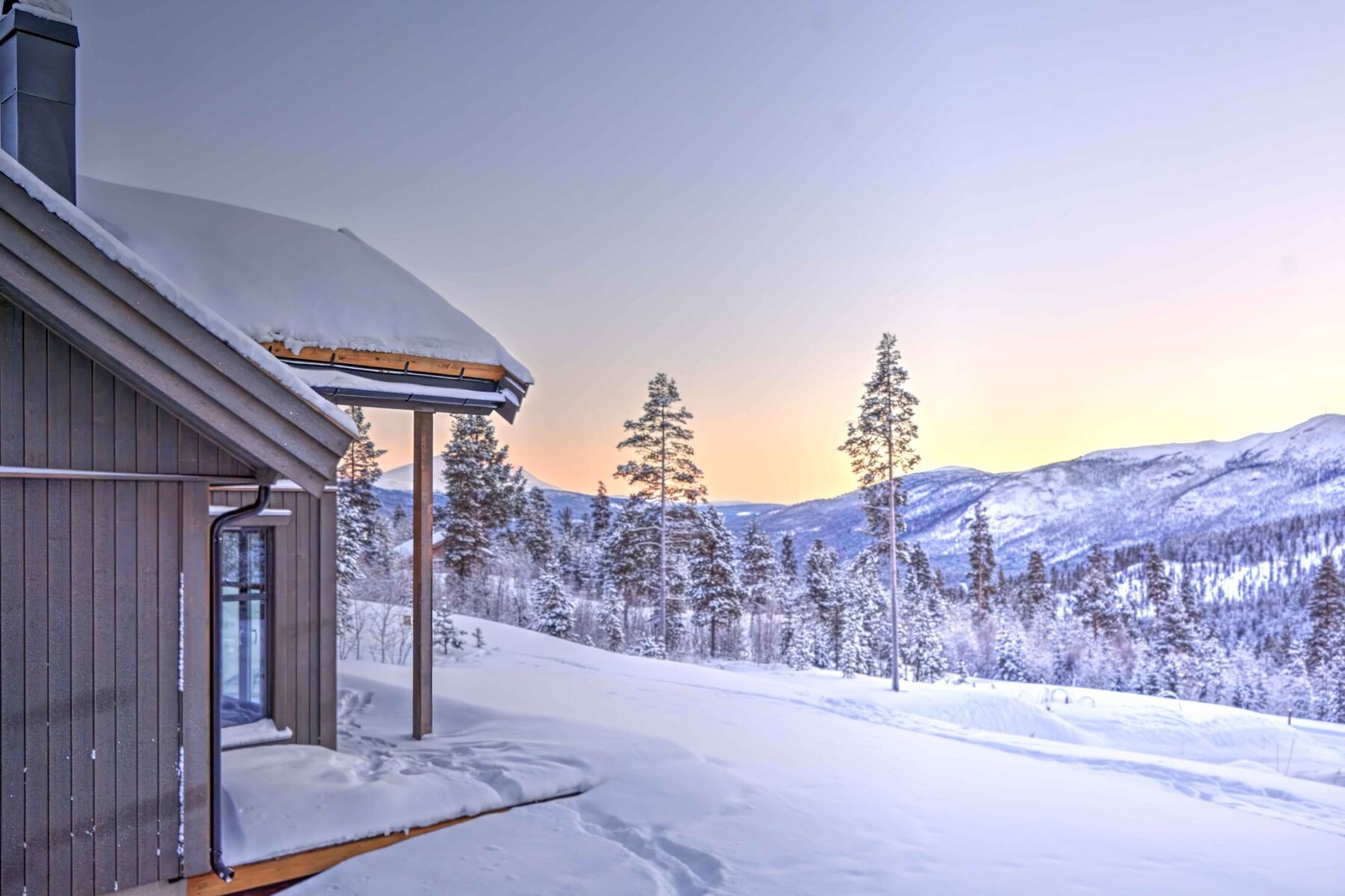 Nydelig utsikt! Foto fra en tidligere oppsatt Polar modell i Utsikten hyttefelt. De nye modellene er uten søyler og takutstikk Galleribilde