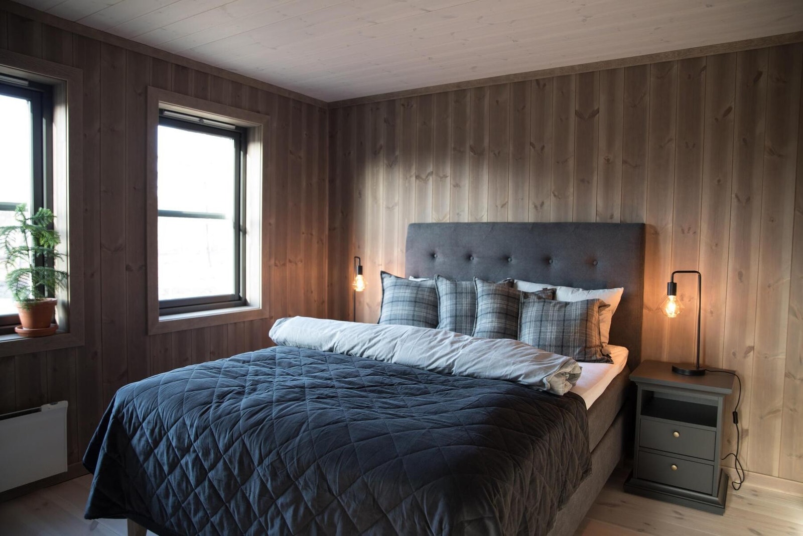 På hovedplan er det to gode soverom. Foto fra oppsatt Polar 98. Galleribilde