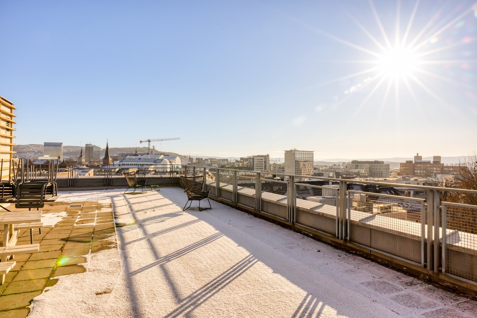 Nydelige solforhold på felles takterrasse. Galleribilde