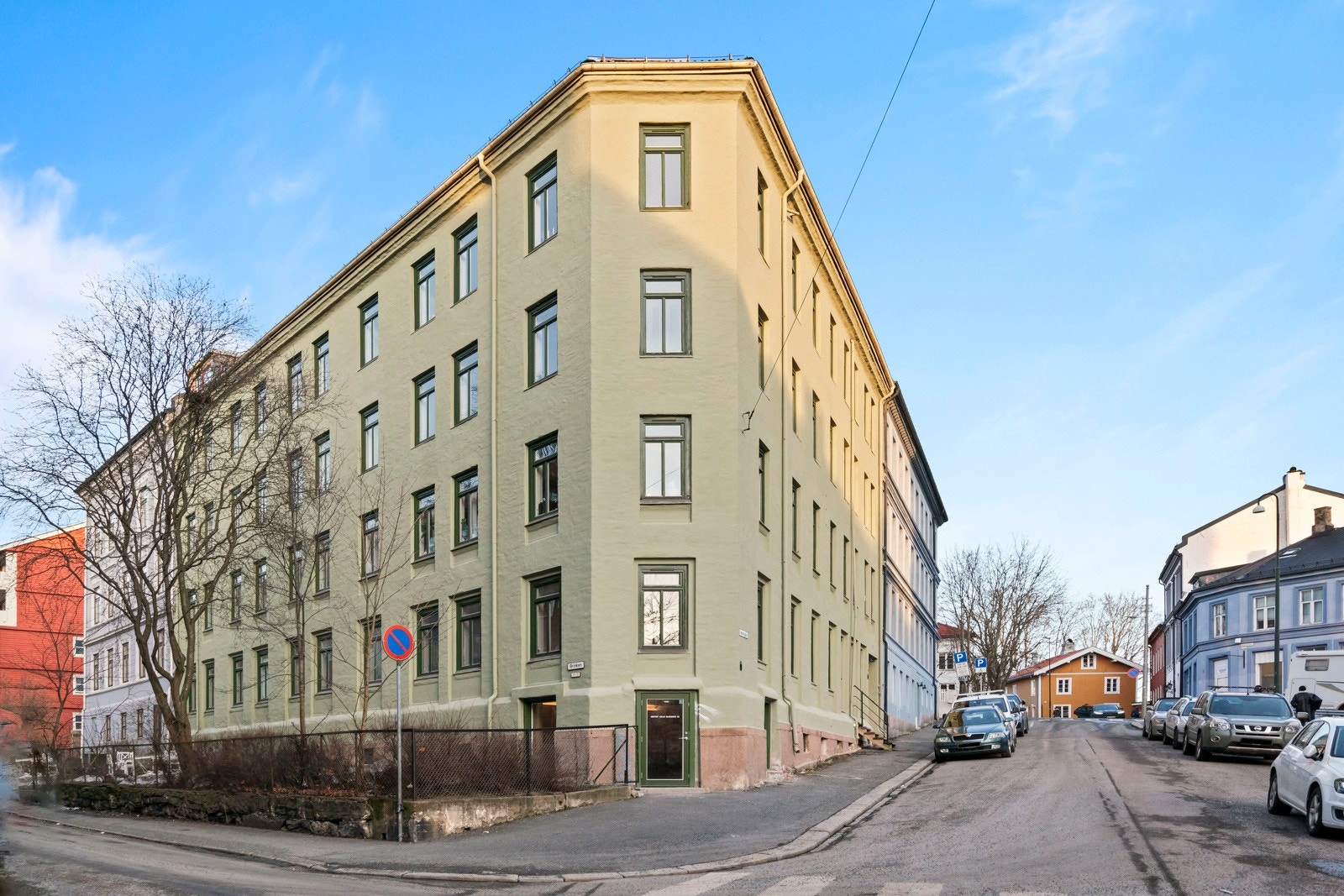 Fasade - velkommen til et hyggelig nabolag! Galleribilde