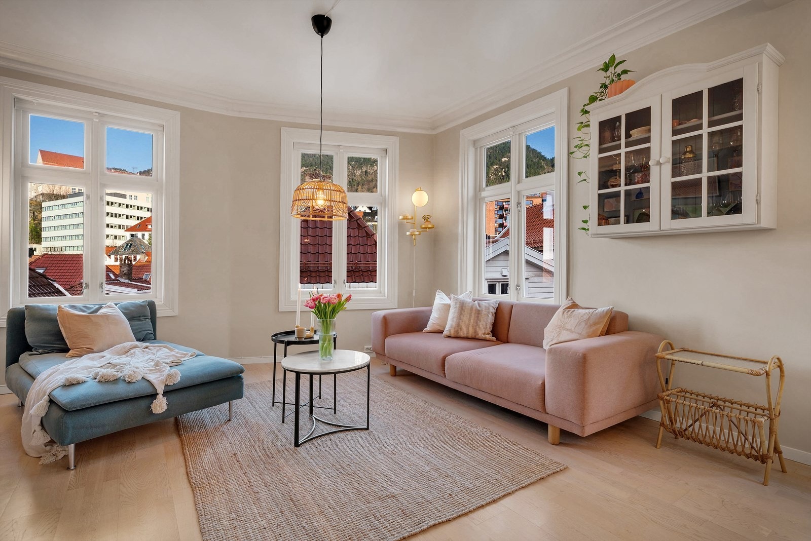 - I 2024 ble rømningsvei oppgradert (rekkverk) og brannstige hevet i 2025 - Galleribilde