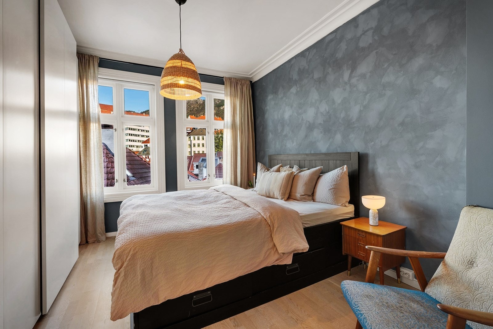 - Nytt skap til PAX-garderobeløsning fra 2021 medfølger handelen helt kostnadsfritt(!) - Galleribilde