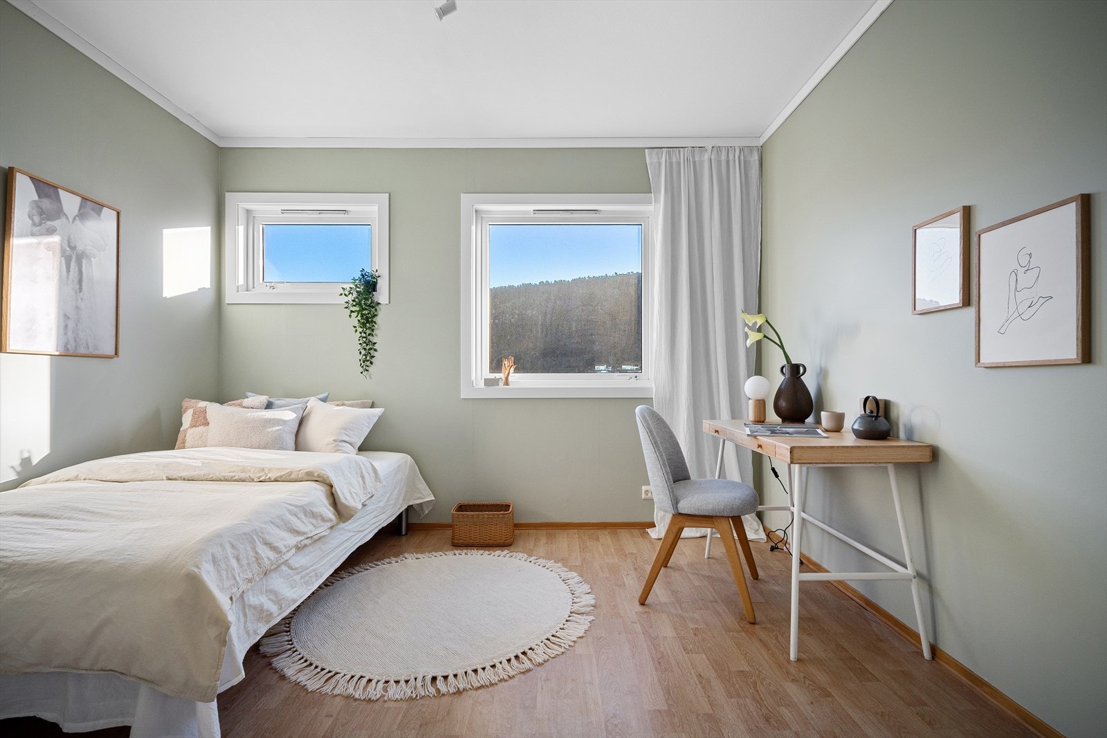Soverommet måler 11 m². Også her er det god plass til dobbeltseng, garderobe og nattbord. Galleribilde