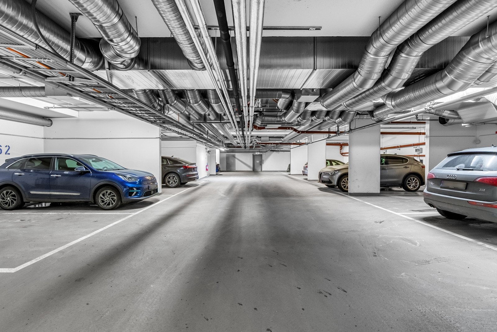 Mulighet for kjøp av parkeringsplass i garasjekjelleren. Kontakt megler for ytterlige info Galleribilde