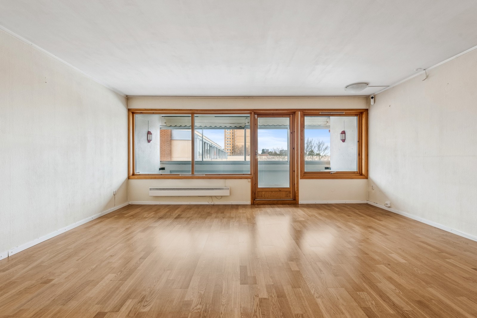 Store vinduer gir godt med lys inn. Galleribilde