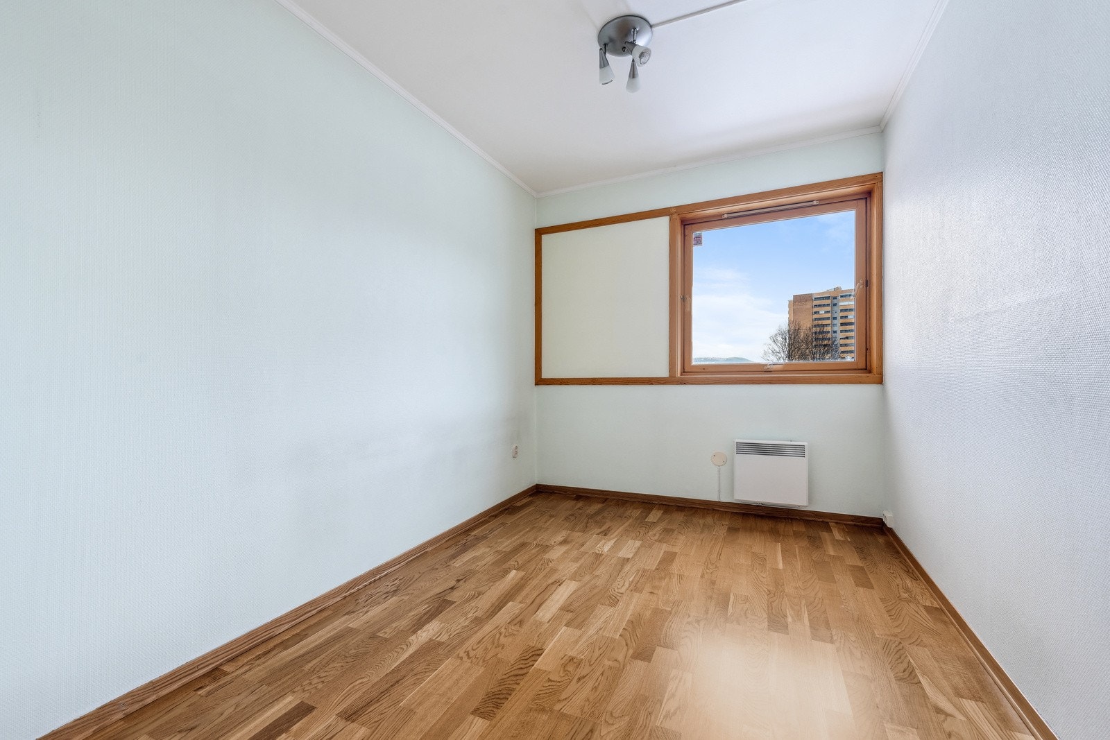 Soverom med adkomst fra entreen / gangen Galleribilde