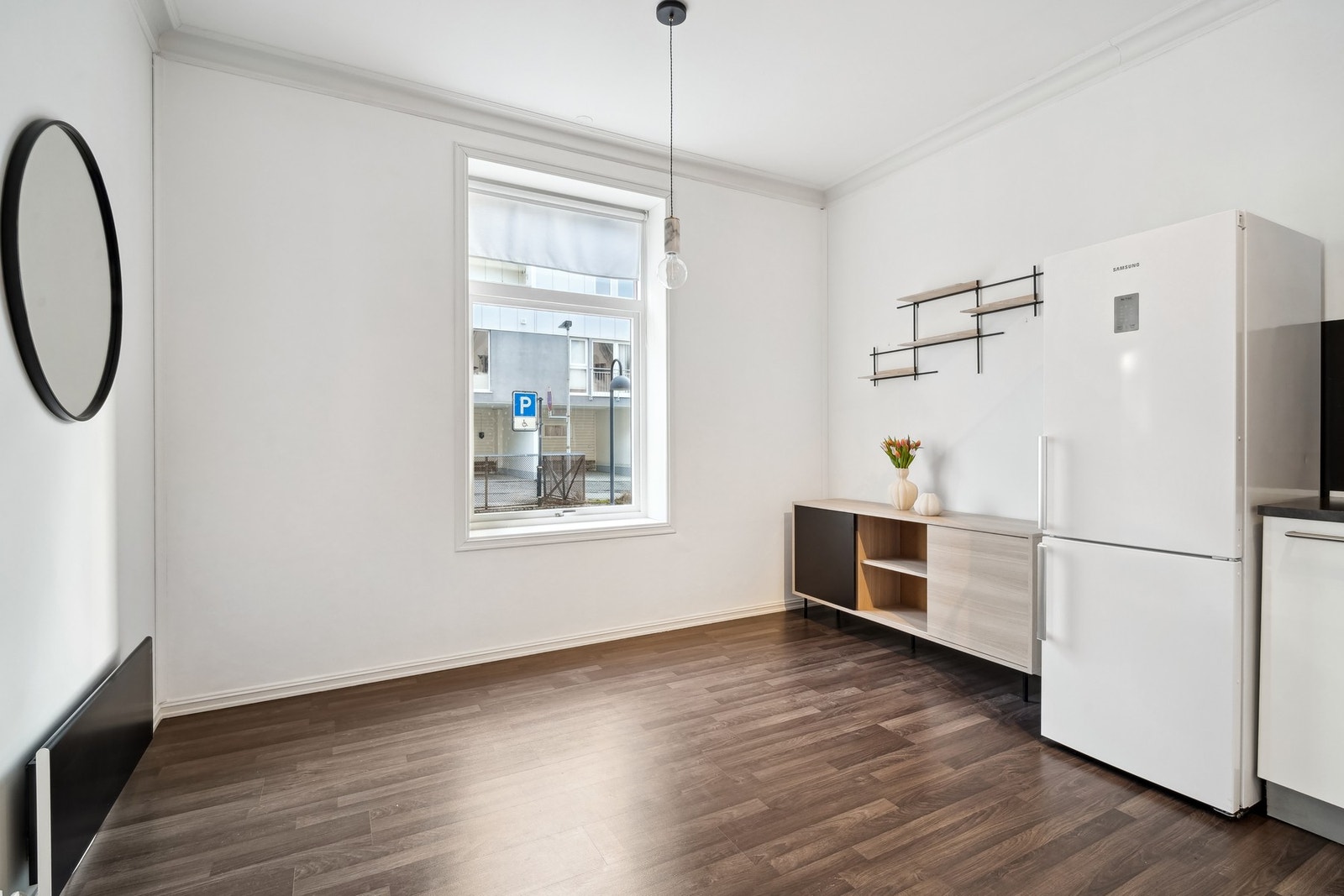 Passer ikke oppsatt tid for visning? Ta kontakt for å avtale privatvisning. Galleribilde