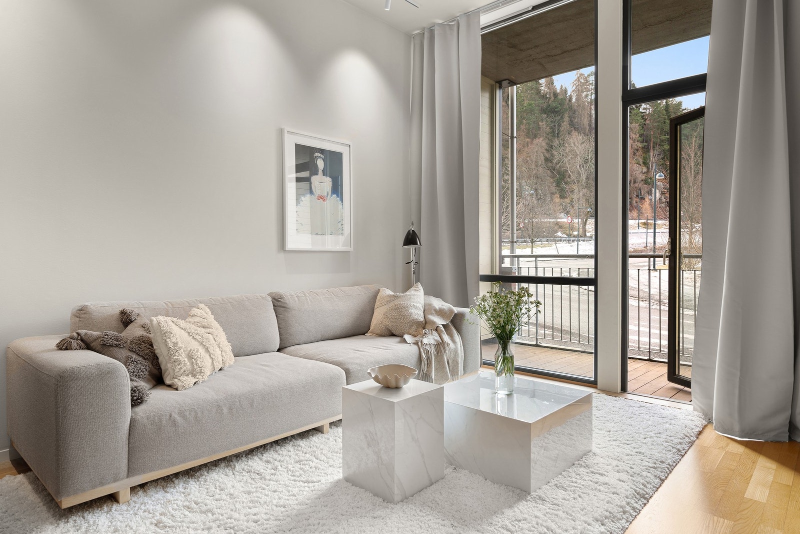 Fra stuen har man utgang til en egen balkong. Galleribilde